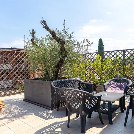 La Terrazza Sul Lago-3