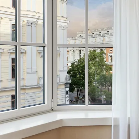 Hilton Vienna Plaza-2