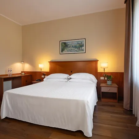 Hotel Toscanini-3