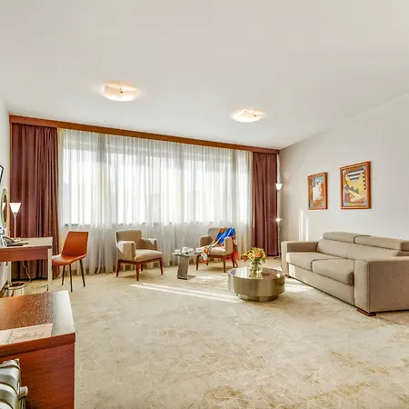In Hotel Beograd-3