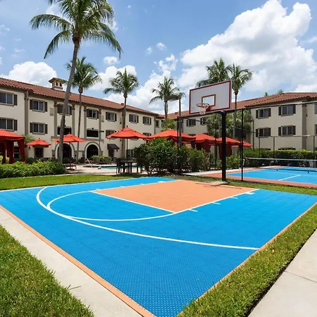Hawthorn Extended Stay By Wyndham Naples-2