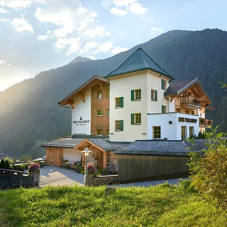 Hotel Der Waldhof - Unique - A Hidden Gem - Nature - Organic - Eco-3