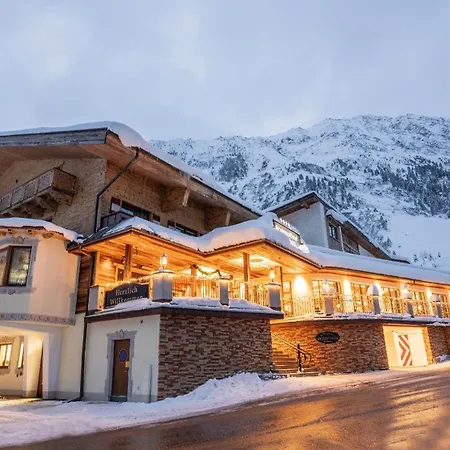 Alpensporthotel Mutterberg-3
