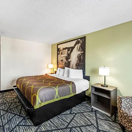 Super 8 By Wyndham Independence Kansas City-3