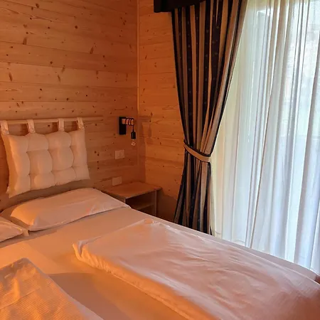 Albergo Aprica Garni-3