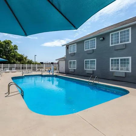Days Inn By Wyndham Mountain Home-2