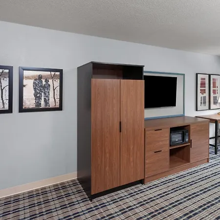 Americinn By Wyndham West Salem-2