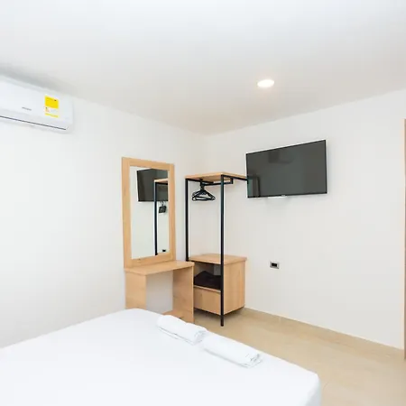 Hotel Villa Real-3