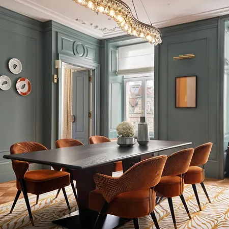 Rosewood Vienna-3