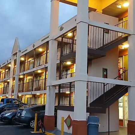Ashland Studio Inn Richmond North Near Kings Dominion -Listing Partner-3
