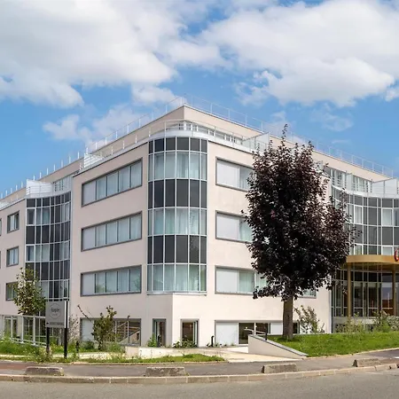 Hampton By Hilton Paris Charles De Gaulle Airport-2