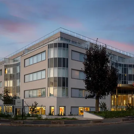 Hampton By Hilton Paris Charles De Gaulle Airport-3