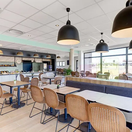 B&B HOTEL Moulins Avermes-3