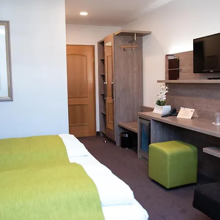 Landhotel Geiselwind-3