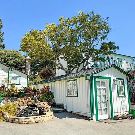 Carmel Green Lantern Inn-3