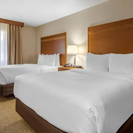Comfort Inn Millersburg-2