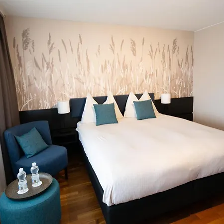 Hotel Illuster - Urban & Local-2