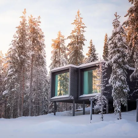 Arctic Treehouse Hotel-3