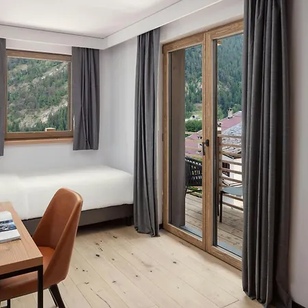 Le Geant, Courmayeur, Apartments By Marriott Bonvoy-2