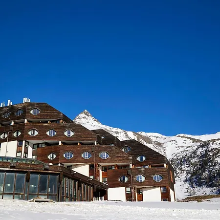 Blu Senales Active & Family Resort-3