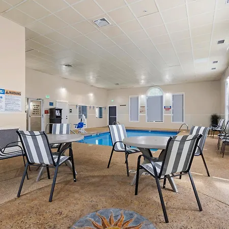 Best Western Crown Inn & Suites - Batavia-3