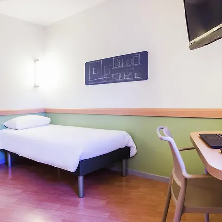 Ibis Budget Valence Sud-3