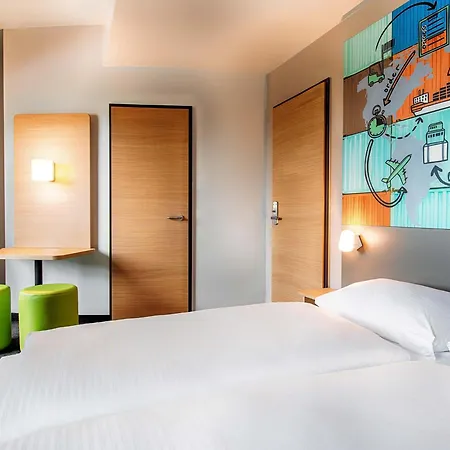 B&B Hotel Stuttgart-Neckarhafen-2