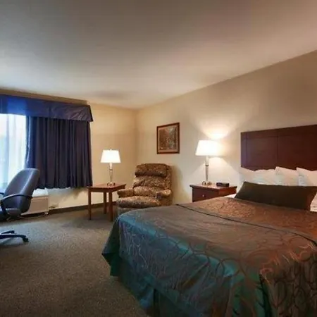 Best Western Fostoria Inn & Suites-3