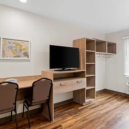 Woodspring Suites Richmond Airport-2