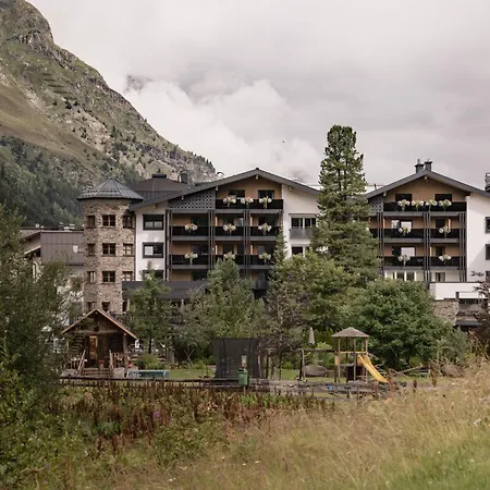 Verwöhnhotel Wildspitze-2