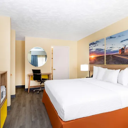 Days Inn & Suites By Wyndham Clovis-2