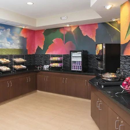 Fairfield Inn & Suites By Marriott Quincy-3