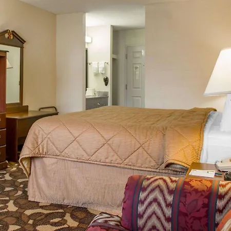 Quality Inn Broken Arrow - Tulsa-3