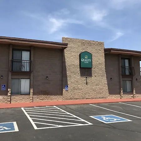 Quality Inn Benson I-10 Exit 304-2
