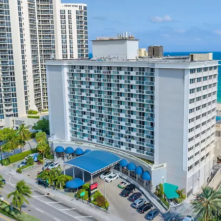 Ramada Plaza By Wyndham Marco Polo Beach Resort-2