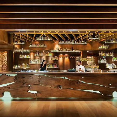 Four Seasons Hotel Sydney-3