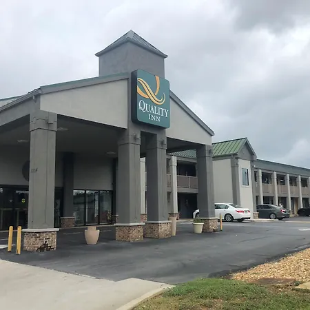 Quality Inn Calhoun North I-75-3
