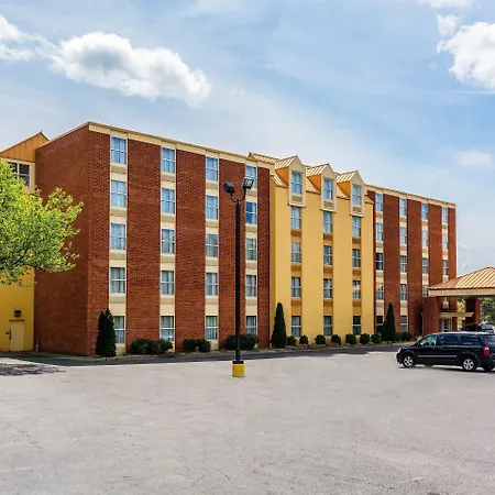 Comfort Inn & Suites Staunton-2