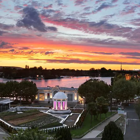 Hotel Barriere Le Grand Hotel Enghien-Les-Bains-3