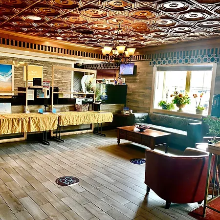 Days Inn By Wyndham Pensacola - Historic Downtown-2