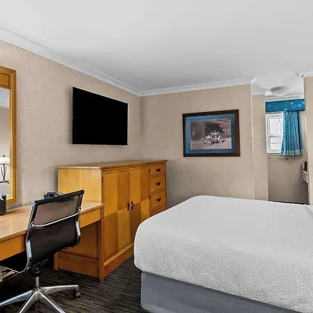 Best Western University Lodge-3