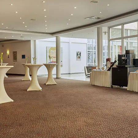 H+ Hotel Leipzig-Halle By Sunday Hotels-3