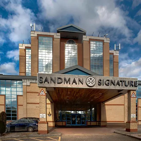 Sandman Signature London Gatwick Hotel-2