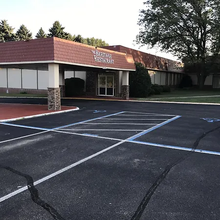 Albert Lea Inn And Suites-3