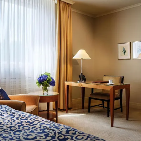 Hotel Nassauer Hof-3
