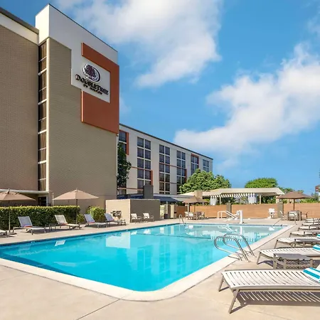 Doubletree By Hilton San Bernardino-2