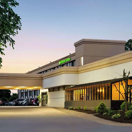 Wyndham Garden Inn Pittsburgh Airport-3