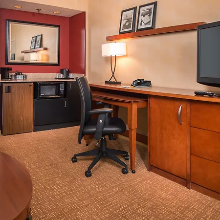 Courtyard By Marriott Dulles Airport Herndon/Reston-2