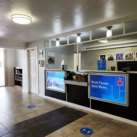 Motel 6-Baytown, Tx - Garth Rd-2