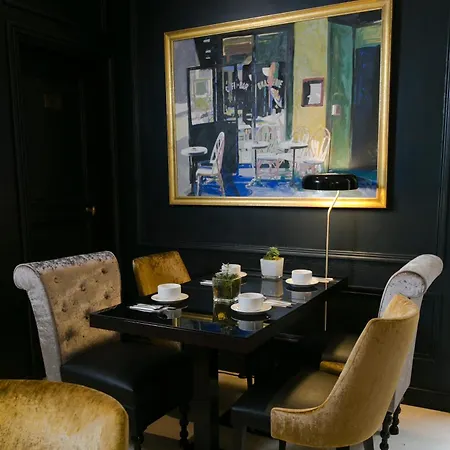 Hotel De Neuville Arc De Triomphe-2